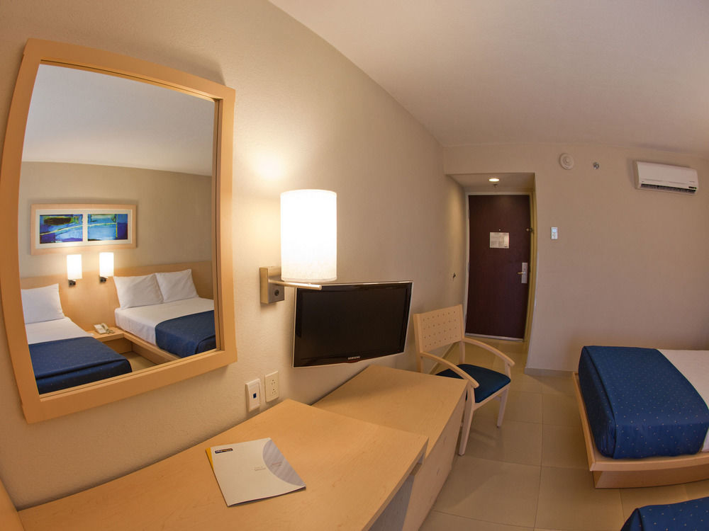 City Express By Marriott Merida Mérida Exterior foto